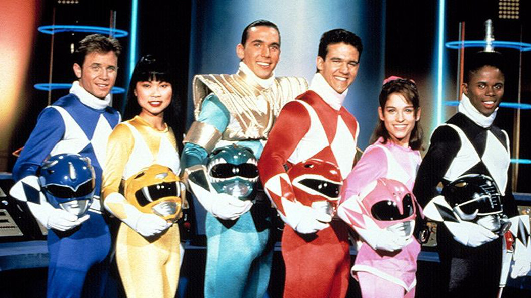 Il cast originale dei Power Rangers riunito sul red carpet