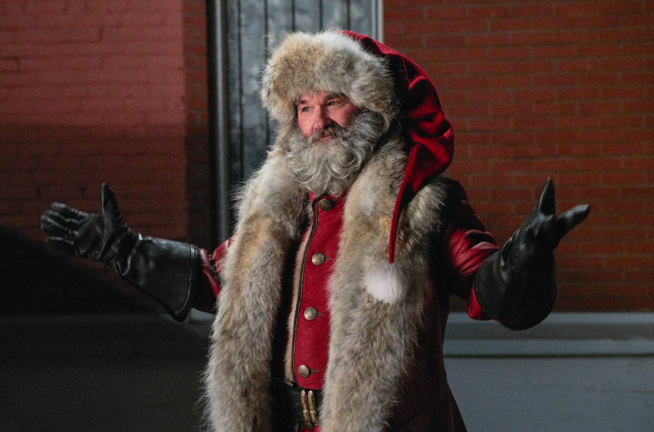 Qualcuno salvi il Natale: ecco il nuovo trailer italiano della commedia Netflix con Kurt Russell