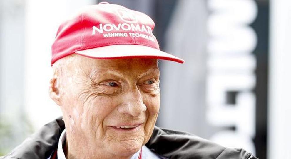 Niki Lauda ricoverato in terapia intensiva