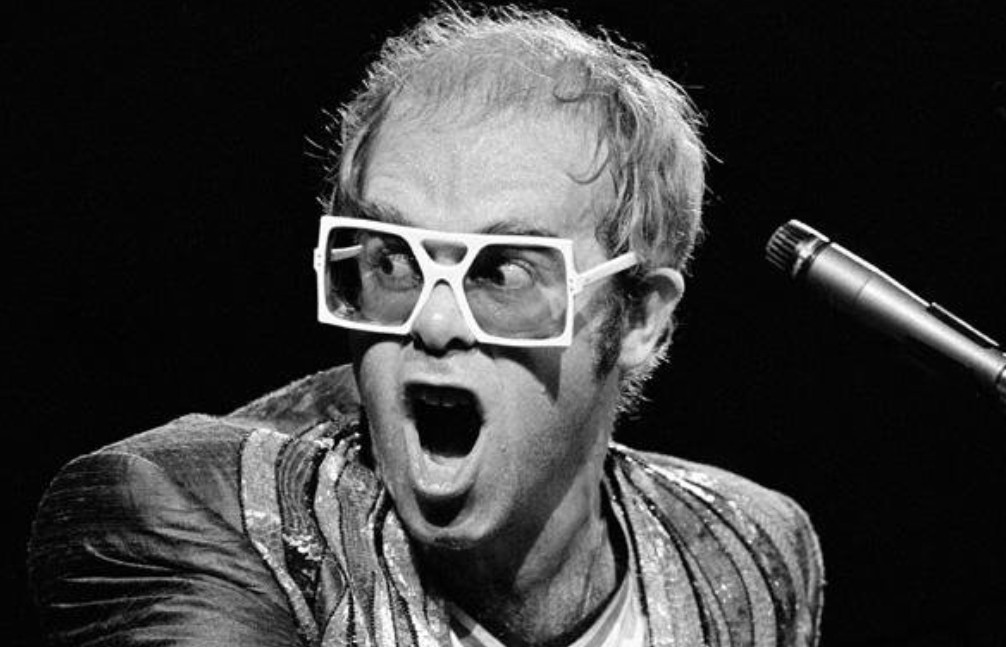 Rocketman: primo poster ufficiale con Taron Egerton nei panni di Elton John