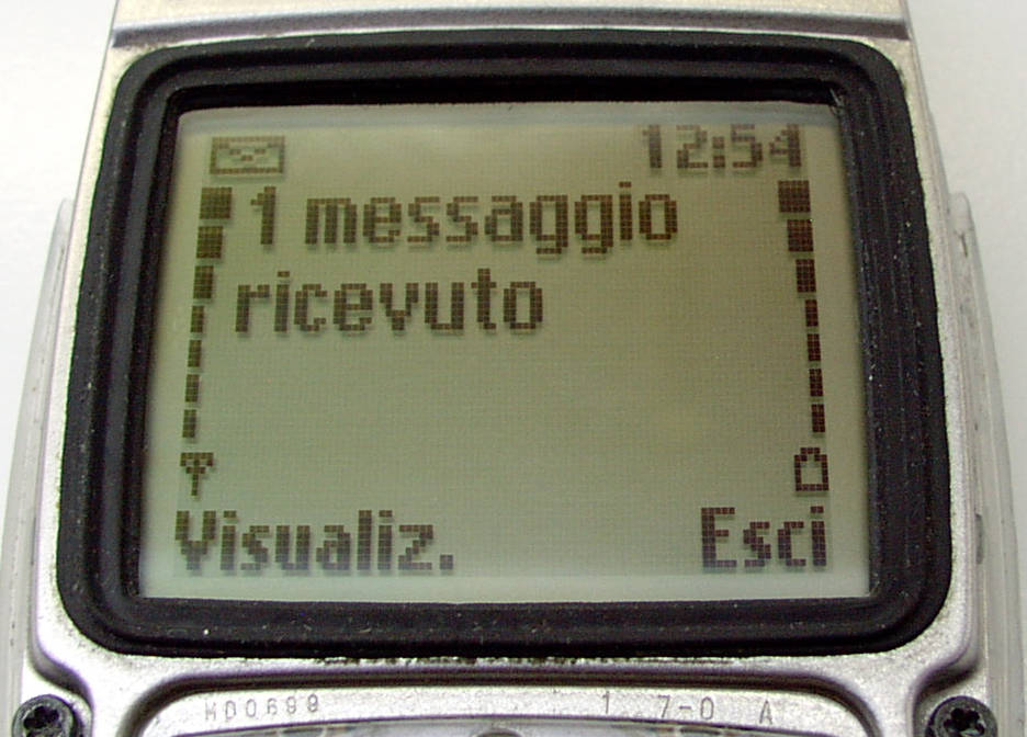 WHATSAPP NEGLI ANNI 90?…COME SAREBBE STATO?