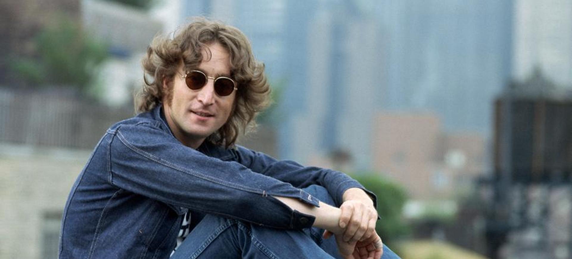8 dicembre 1980, ci lasciava John Lennon: ecco 5 strane curiosità sull’artista