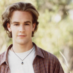 James Van Der Beek vende i cimeli di ‘Dawson’s Creek’ all’asta, per pagare le cure per il cancro: “Ho custodito questi tesori per anni, in attesa del momento giusto”