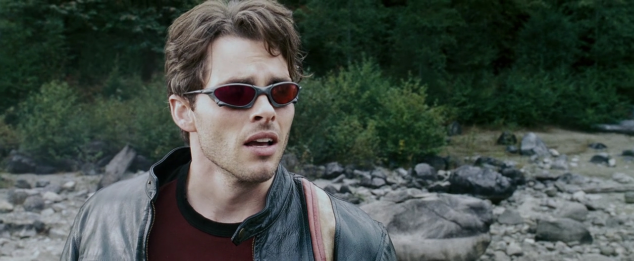 X-Men, James Marsden (Ciclope) indossa ancora gli iconici occhiali da sole dopo 20 anni