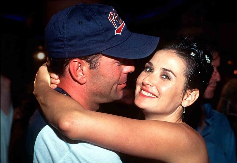 Demi Moore racconta del suo primo incontro con Bruce Willis: “Nessuno mi aveva mai guardata in quel modo”