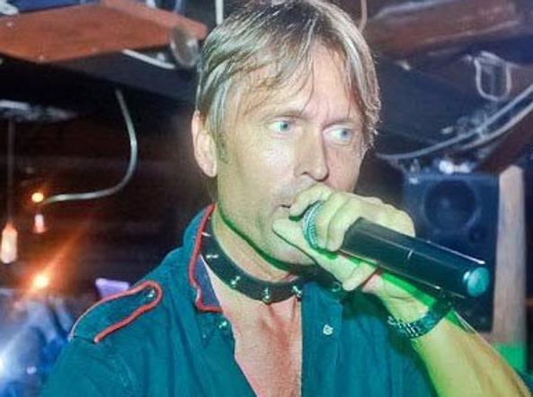 Modo фабио фриттелли. Фабио фриттелли в молодости. Modo группа. Группа мо до. Солист группы модо.