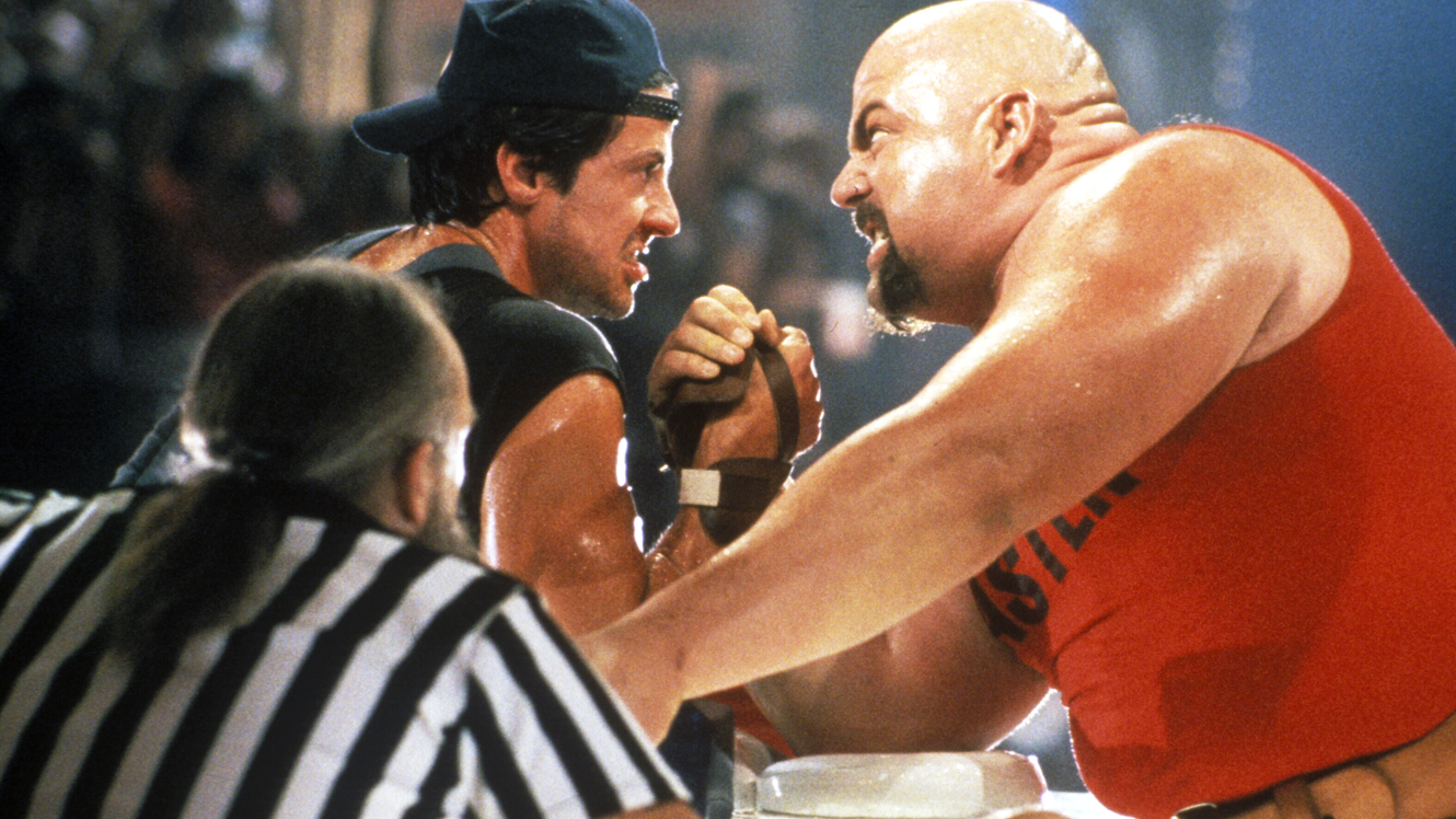 Over the Top, il giudizio negativo di Stallone sul film e il vero torneo di braccio di ferro durante le riprese