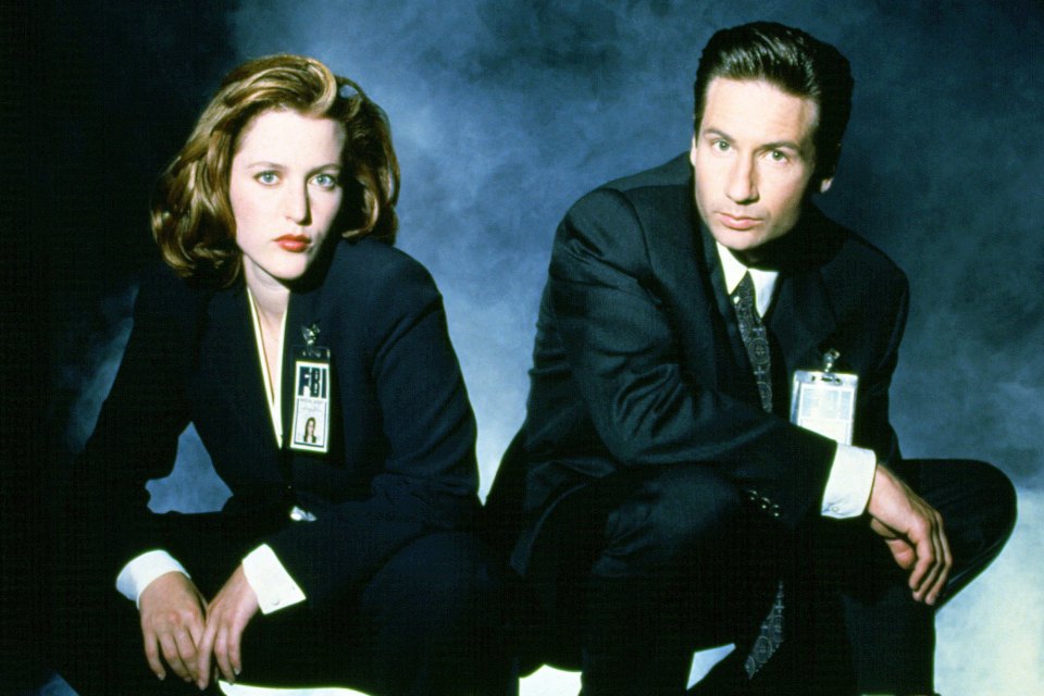 Il cast di “X-Files” si ritrova in streaming e canta la canzone della serie