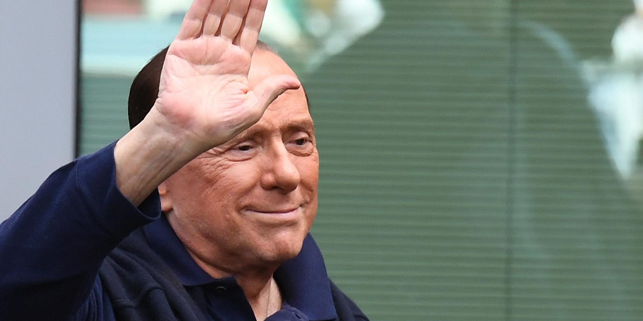 Silvio Berlusconi dimesso dall’ospedale: “È stata la prova più pericolosa della mia vita”