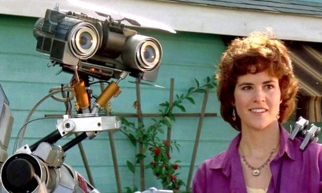 Corto Circuito, il taglio delle scene romantiche tra Numero 5 e Stephanie e l’esperienza di Ally Sheedy