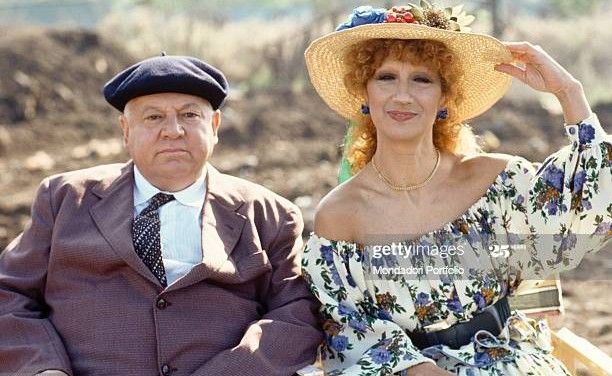 Anna Mazzamauro: “Soffrivo la mancanza di amicizia di Villaggio. Mi disse che frequentava solo attori ricchi e famosi”