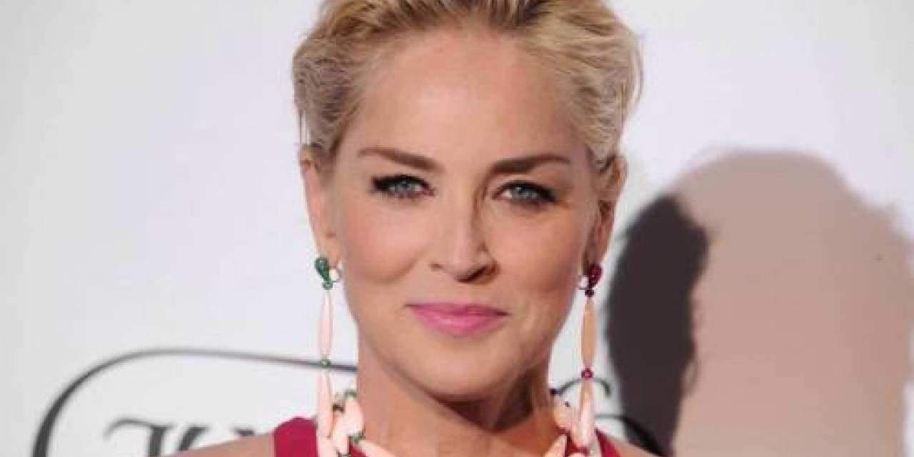 Sharon Stone, nostalgia degli anni ’90: “Era così divertente quando ci era consentito di fischiare e flirtare…”