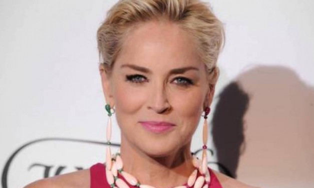 Sharon Stone, nostalgia degli anni ’90: “Era così divertente quando ci era consentito di fischiare e flirtare…”