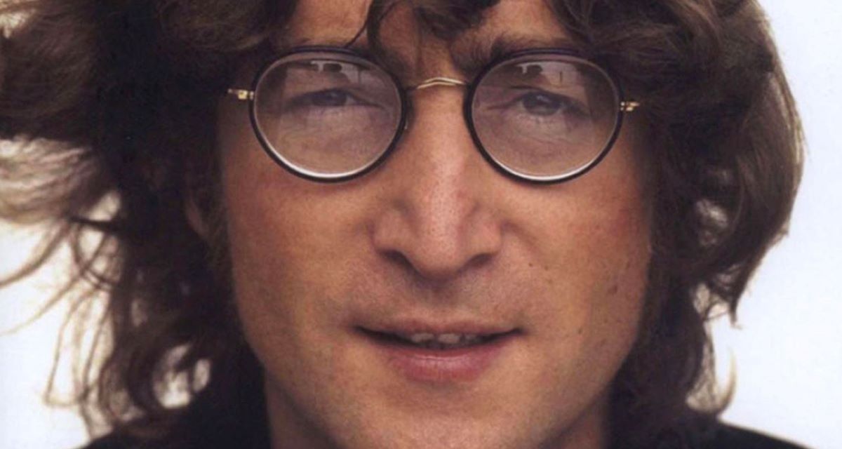 John Lennon: l’omaggio social di Yoko Ono per il marito che oggi avrebbe compiuto 80 anni