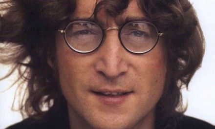 John Lennon: l’omaggio social di Yoko Ono per il marito che oggi avrebbe compiuto 80 anni