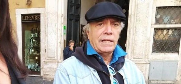Montesano senza mascherina in piazza con Salvini: fermato dalla polizia