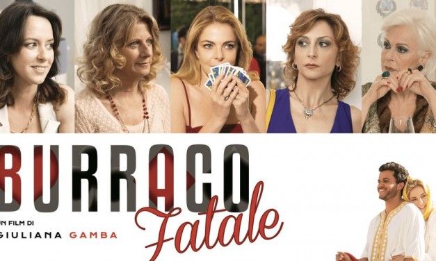“Burraco Fatale”, tra carte e principi azzurri – La recensione