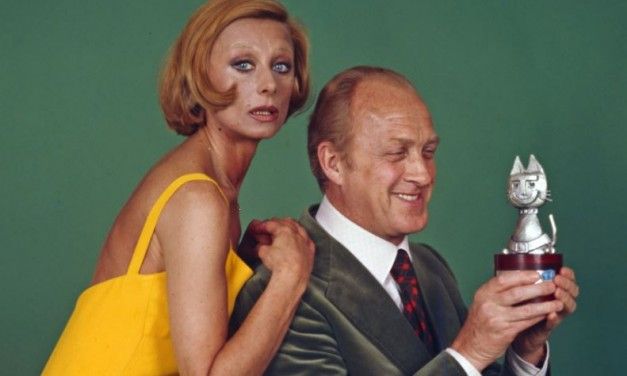 Sandra Mondaini e Raimondo Vianello sempre insieme: due vie adiacenti sono state dedicate a loro