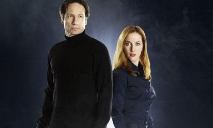 X-Files, Chris Carter si scusa per aver lasciato la trama irrisolta: “Mi dispiace ma non ce l’ho fatta”