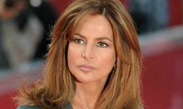 Ares Gate, Giuliana De Sio rivela: “Mi proposero di fidanzarmi con Gabriel Garko e di inscenare la mia scomparsa per lanciare una serie”