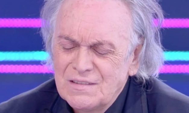Riccardo Fogli in lacrime ricorda Stefano D’Orazio: “Un uomo non merita di morire da solo”