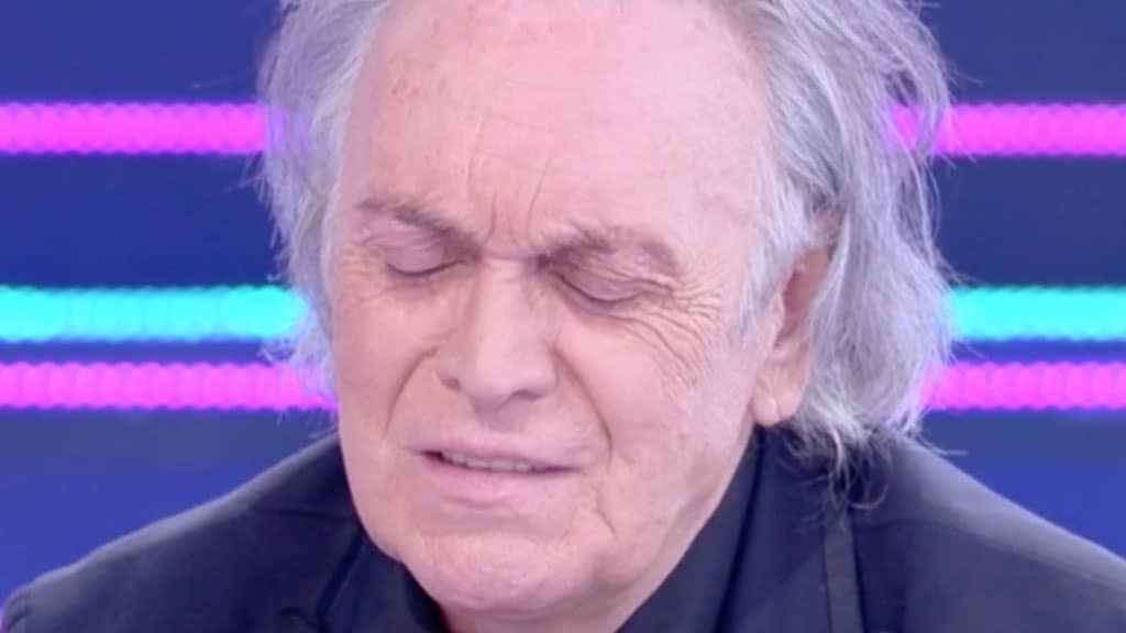 Riccardo Fogli in lacrime ricorda Stefano D’Orazio: “Un uomo non merita di morire da solo”