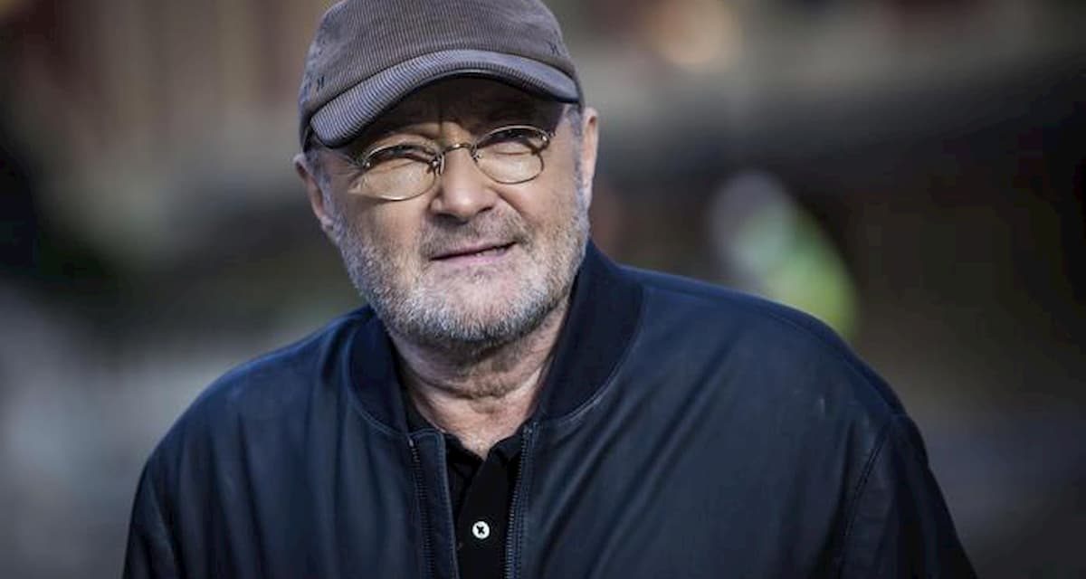Phil Collins, le accuse della ex moglie: “Per un anno non si è lavato, vive come un eremita”