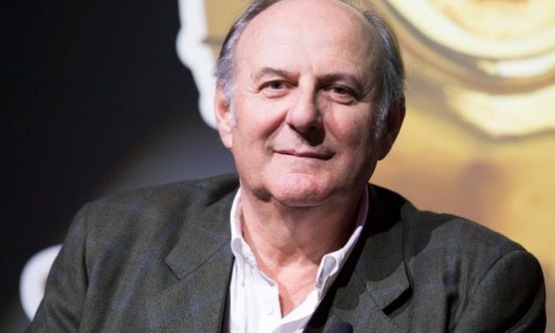 Gerry Scotti: “Ho perso 10 kg, sono stato nell’anticamera della terapia intensiva”