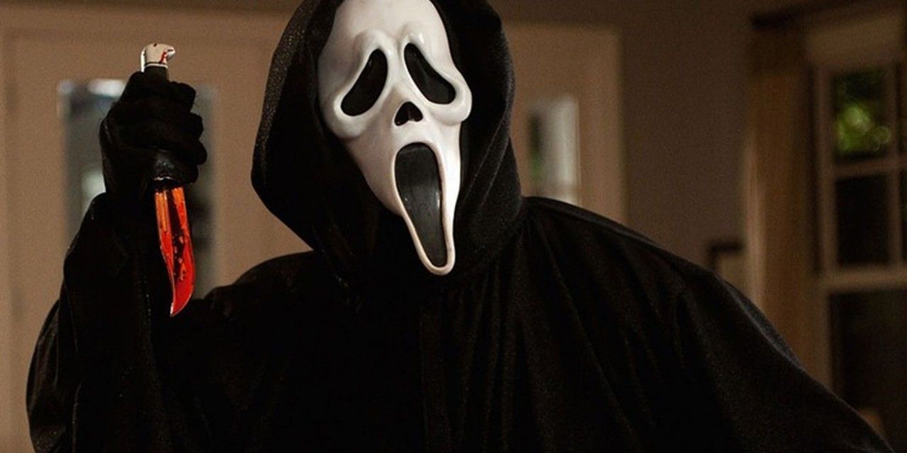 Scream: l’ispirazione per la maschera, la scena finale girata in 21 notti, i camei e le citazioni horror