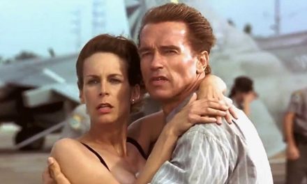 True Lies: le difficoltà di Schwarzenegger con il tango e l’improvvisazione di Jamie Lee Curtis