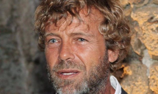 Massimo Ciavarro: “Se sono un sex-symbol? Penso che il pubblico abbia molto affetto per me”