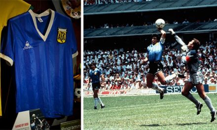 Maradona: ecco dove si trova la famosa maglia della “Mano de Dios” di Messico 86