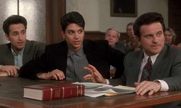 Mio cugino Vincenzo, Ralph Macchio: “La gente mi chiede ancora l’autografo sulle scatolette di tonno. Non posso riufiutarmi”