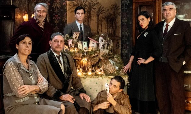 Natale in casa Cupiello, il teatro di Eduardo De Filippo arriva stasera in TV con Sergio Castellitto