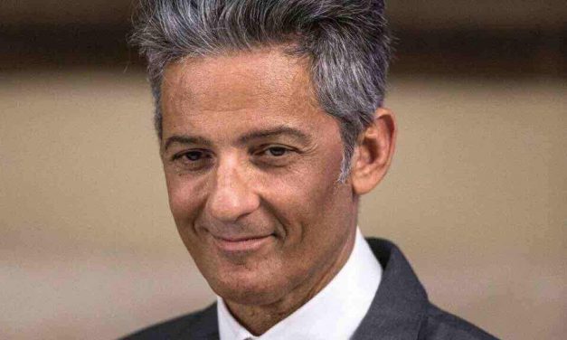 Fiorello: “Ho lasciato il posto a tempo indeterminato per tentare la sorte. Sono stato anche fortunato, ma la fortuna va aiutata!”