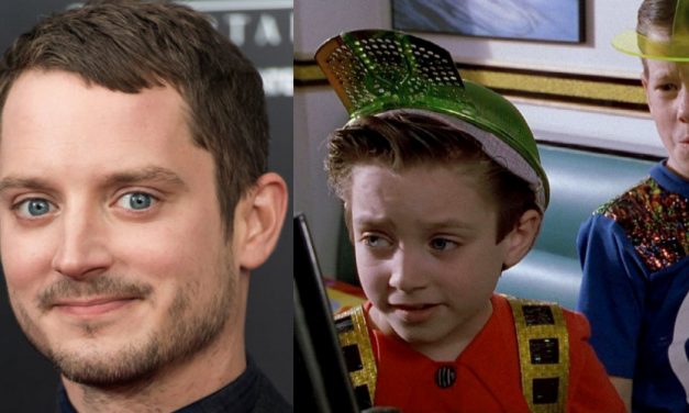 Elijah Wood, dall’esordio in ‘Ritorno al Futuro 2’ ai migliori ruoli negli anni Novanta