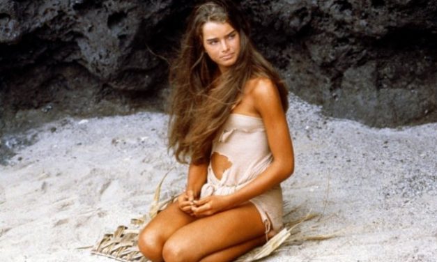 Brooke Shields: “Mia madre mi fece posare nuda a 10 anni. Le mie figlie mi chiedono perché”