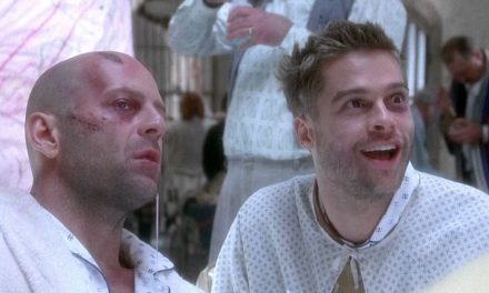 L’esercito delle 12 scimmie, Terry Gilliam odiava la bocca di Bruce Willis: “Mi sembrava di vedere un ano ogni volta”