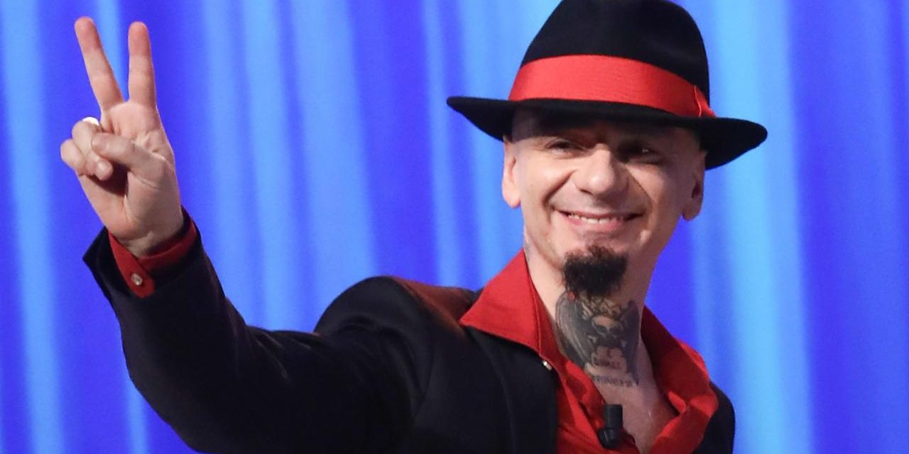 Tranqi Funky, censurata esibizione di J-Ax nel Capodanno in Rai