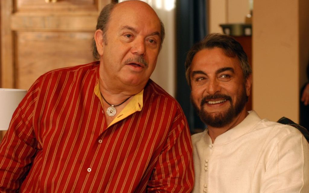 Kabir Bedi su Lino Banfi: “Sul set di Un medico in famiglia io seguivo il copione, lui adorava improvvisare”