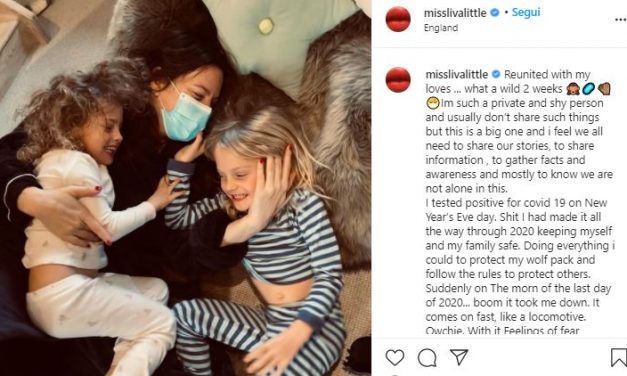 Liv Tyler positiva al Covid rivede i figli dopo due settimane: il tenero scatto