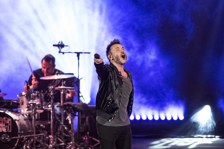 Nek: “Mio padre veniva poco ai miei concerti perché temeva che cadessi saltando”