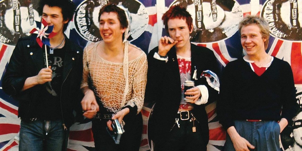 Sex Pistols: Danny Boyle realizzerà la serie tv sulla storica band punk rock