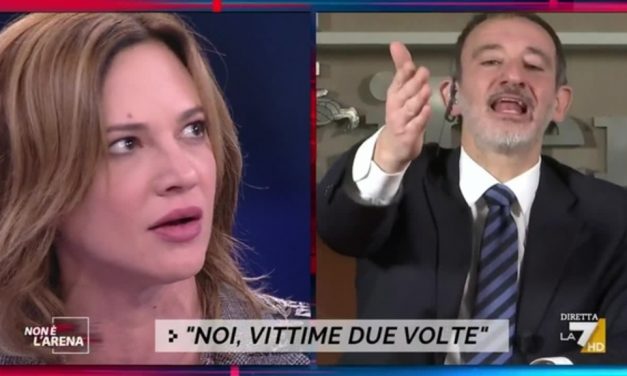 Asia Argento contro il direttore di Libero: “Stai zitto! Ti infilo il tacco in bocca come in un film di Dario Argento”
