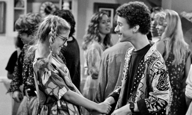 Tori Spelling ricorda Dustin Diamond: «Prima di David e Donna ci sono stati Screech e Violet»