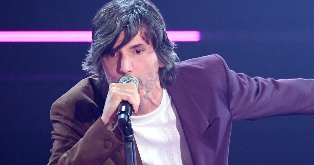 Sanremo 2021, Bugo si sfoga: “Continuano a schernirmi, mi sono rotto, da un anno leggo cose su di me che nulla c’entrano con la musica”