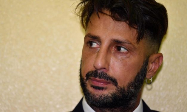 Fabrizio Corona arrestato di nuovo, Asia Argento posta il video shock: “Non è un assassino”