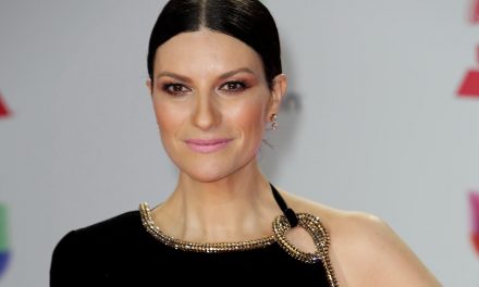 Laura Pausini rivela: “Anni fa mi sentivo in colpa per il successo”