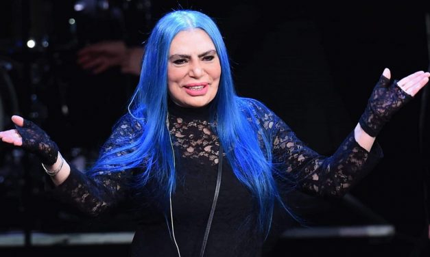 Loredana Bertè: “Ho dovuto regalare a Madonna un mio giubbotto, il fotografo mi ha promesso 4 servizi gratis. Poi Moschino me ne ha fatto uno solo per me”