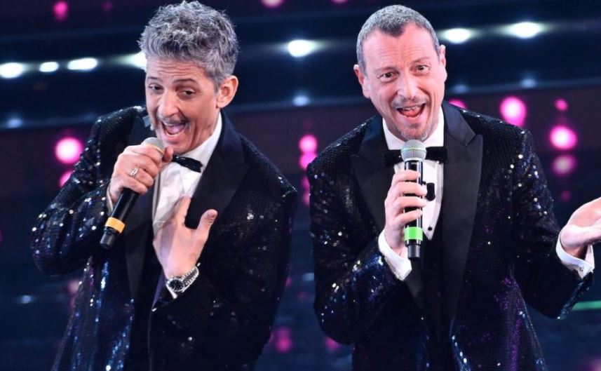 Sanremo 2021: la scaletta della terza serata con cover e duetti